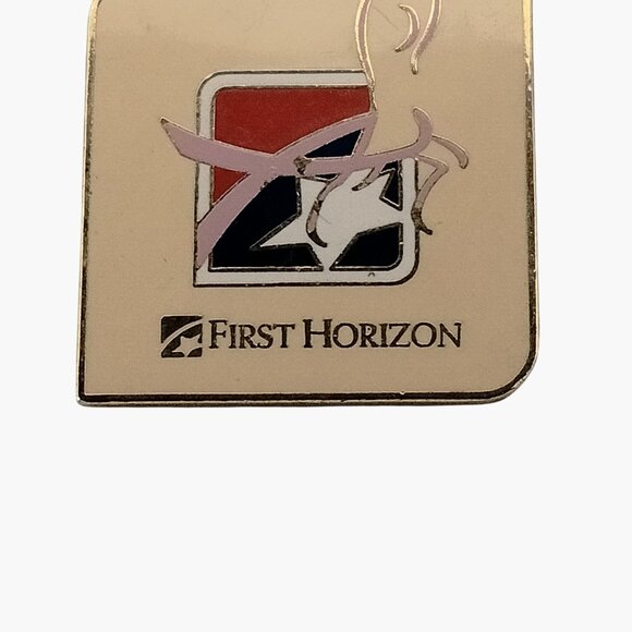 First Horizon Race for the Cure Pin Breast Cancer Survivor Pink Ribbon Komen - Picture 3 of 3
